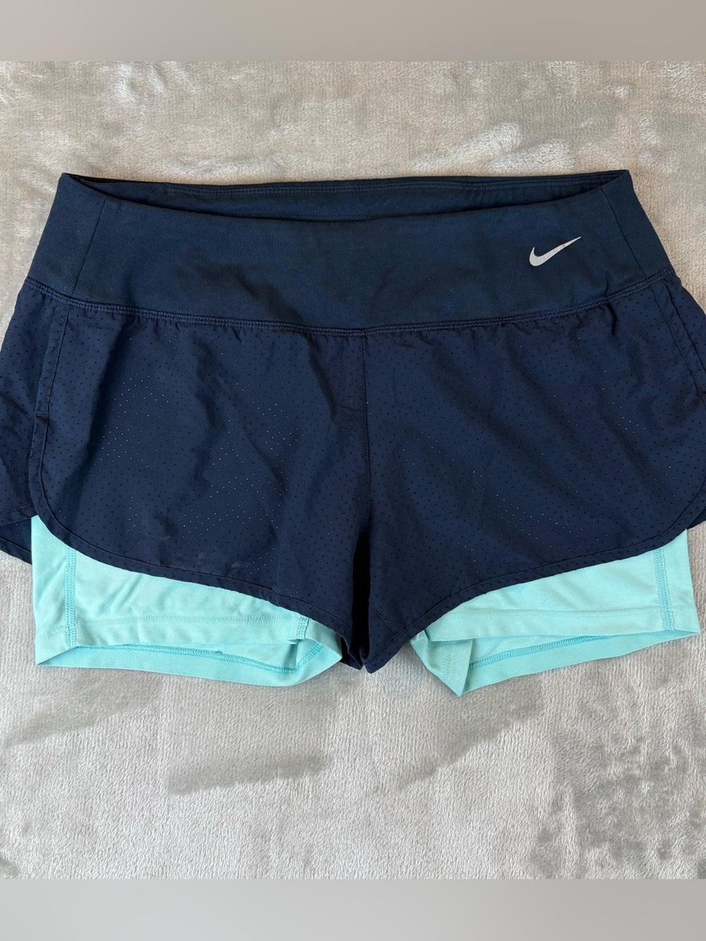 Nike Women's Tempo Luxe 2-in-1 Running Shorts M